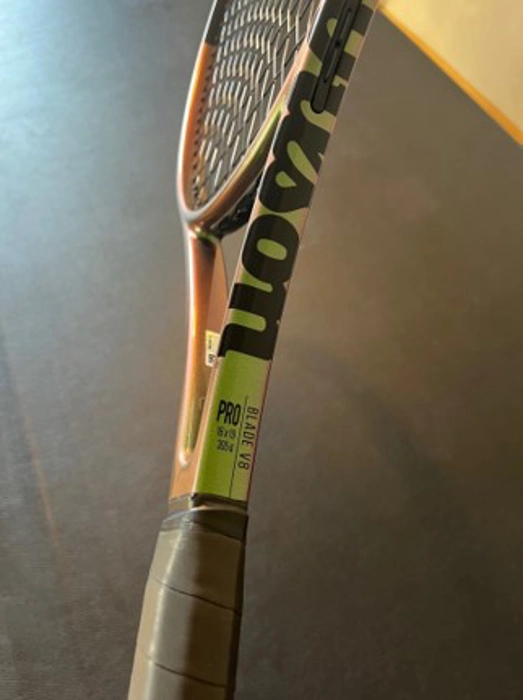 Wilson Blade Pro V8