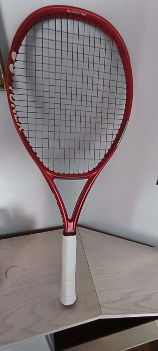 YONEX VCORE RUBY RED 100