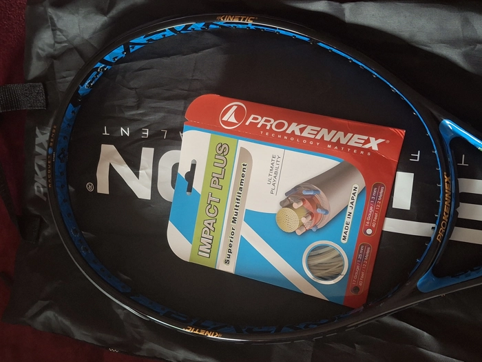 PRO KENNEX BLACK ACE 105