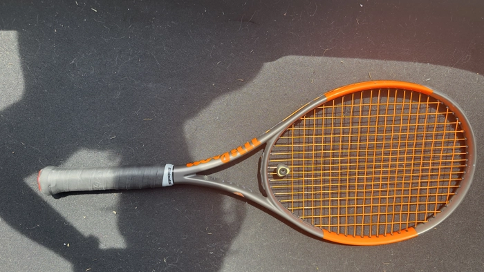 Racchetta da Tennis Wilson Burn 100 V2.0 Countervail 300g + Borsone Wilson