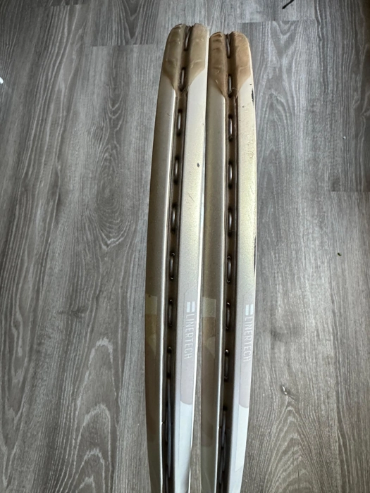 Coppia Yonex Vcore 100 Sand Beige L4