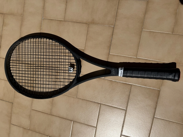 Wilson Pro Staff RF97 Autograph Roger Federer L4 – 340g – Ottime condizioni