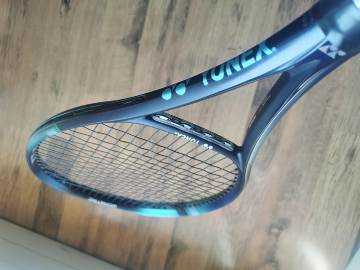 YONEX Ezone 98 305 gr