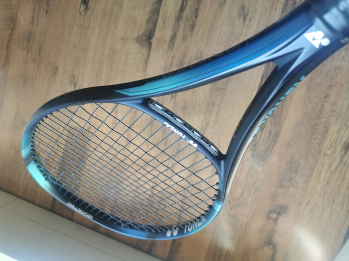 YONEX Ezone 98 305 gr