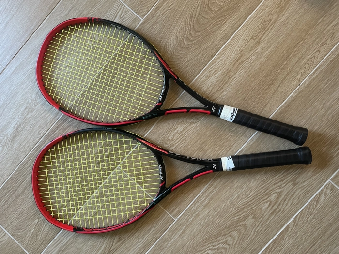 Yonex VCORE 98 285 g (2018) – Grip L2 – Coppia
