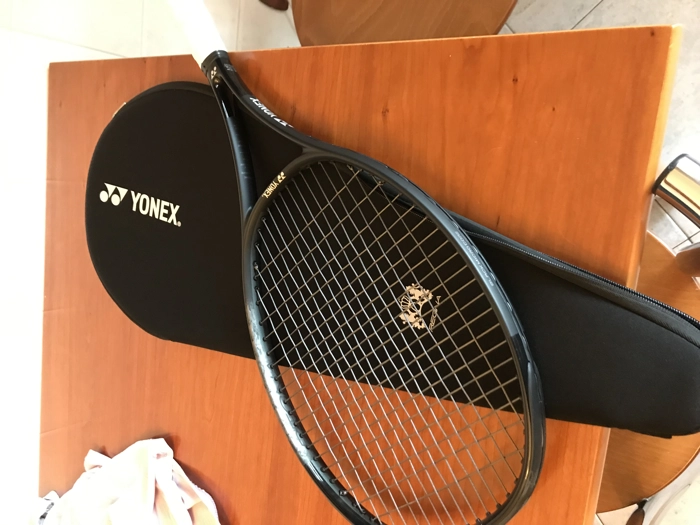 Vendo YONEX REGNA 98