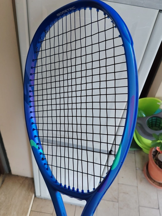 Yonex ezone 100 modello 2025 