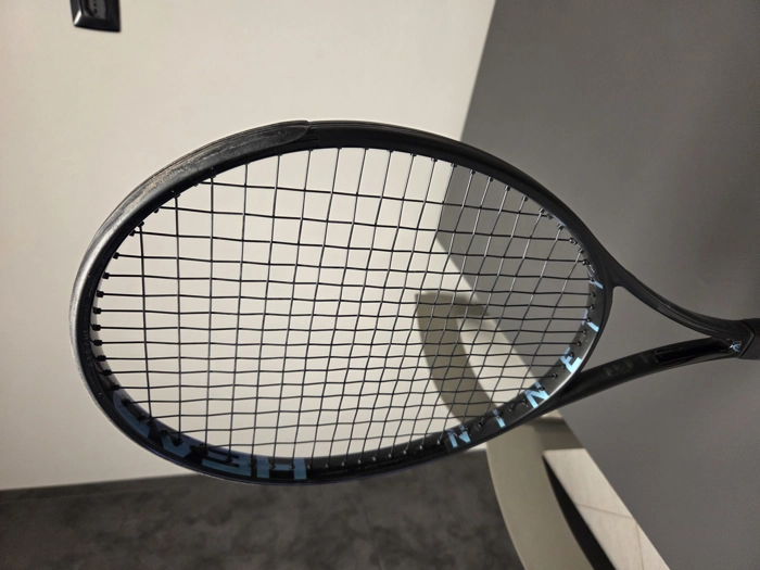 Head Gravity Tour 2025 manico 3