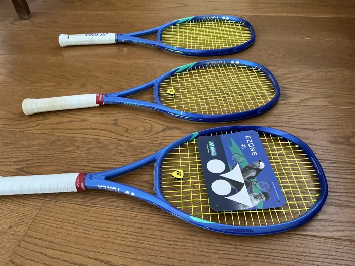 YONEX È-ZONE 98 (2025)